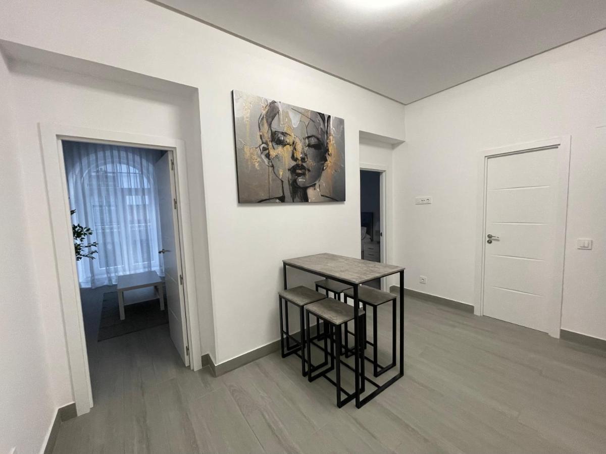Suara Apartamentos 1 มาดริด ภายนอก รูปภาพ