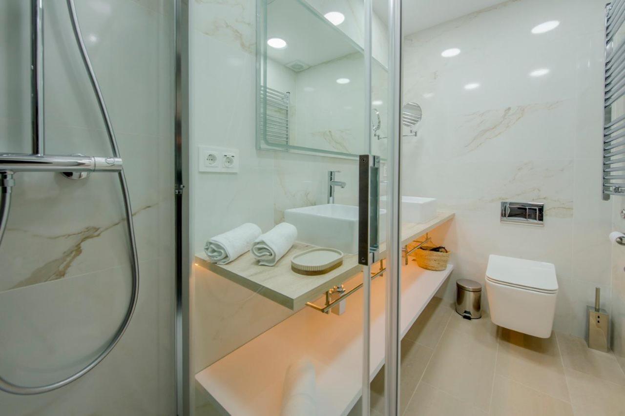 Suara Apartamentos 1 มาดริด ภายนอก รูปภาพ